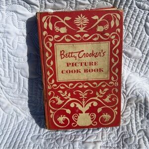 Betty Crocker's Picture Cook Book